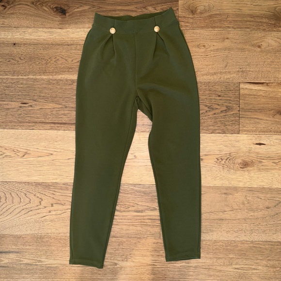 Petite Dress pants office wear size small gold buttons - Picture 1 of 4